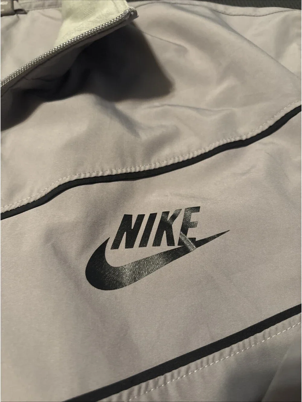 Nike Sportswear Windrunner Men’s XL Mesh Lined Full Zip Rain Jacket Grey New